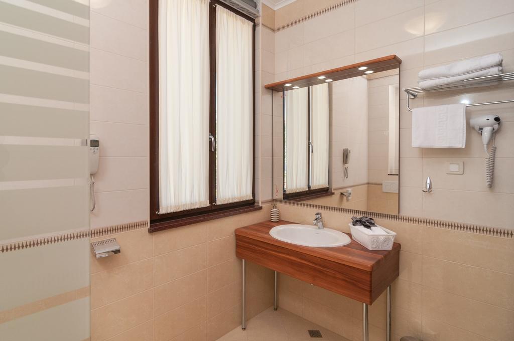 Luxury Rooms Near The Beach3 Split Exteriör bild